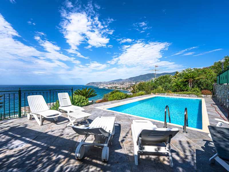 Sanremo: villa di 180 m2 in affitto